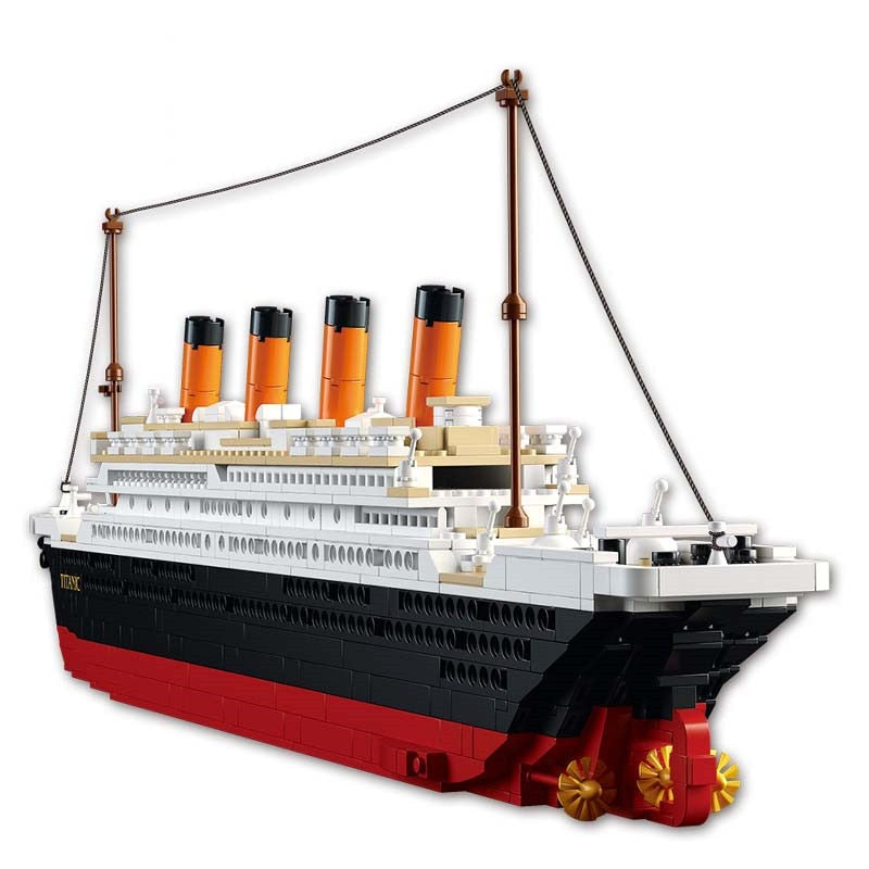 Titanic RMS Cruise Ship 3D Blocks Educational Model Building