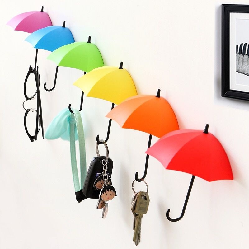 punch-free umbrella hook self